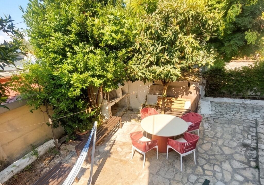 Photo of Outdoor in Peroulion