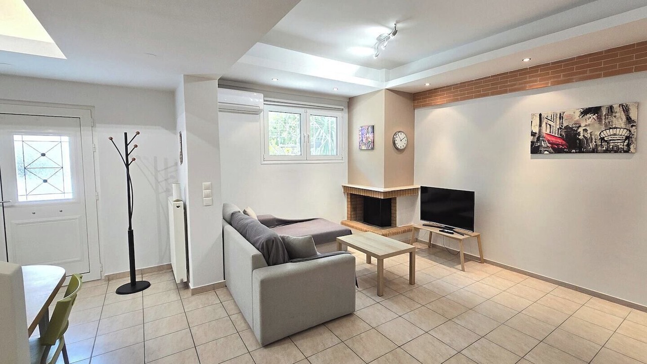 Photo of Livingroom in Marousi