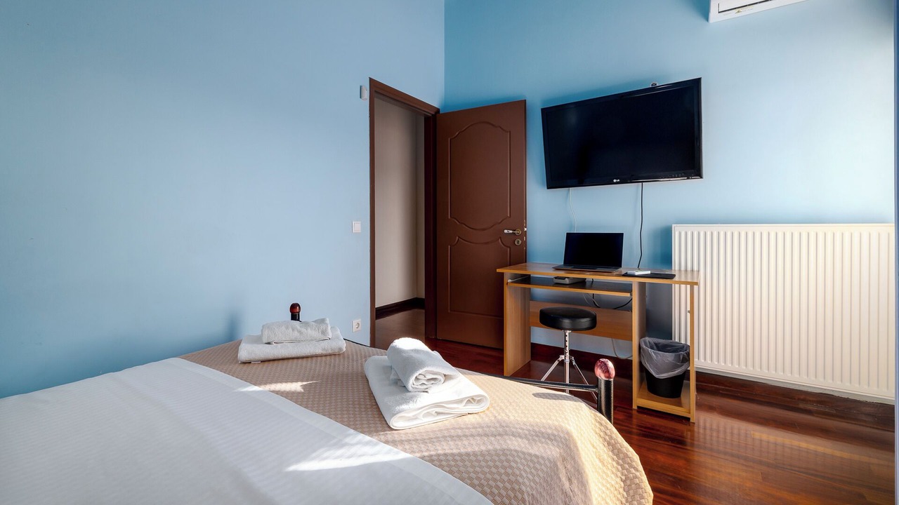Photo of Bedroom in Vari