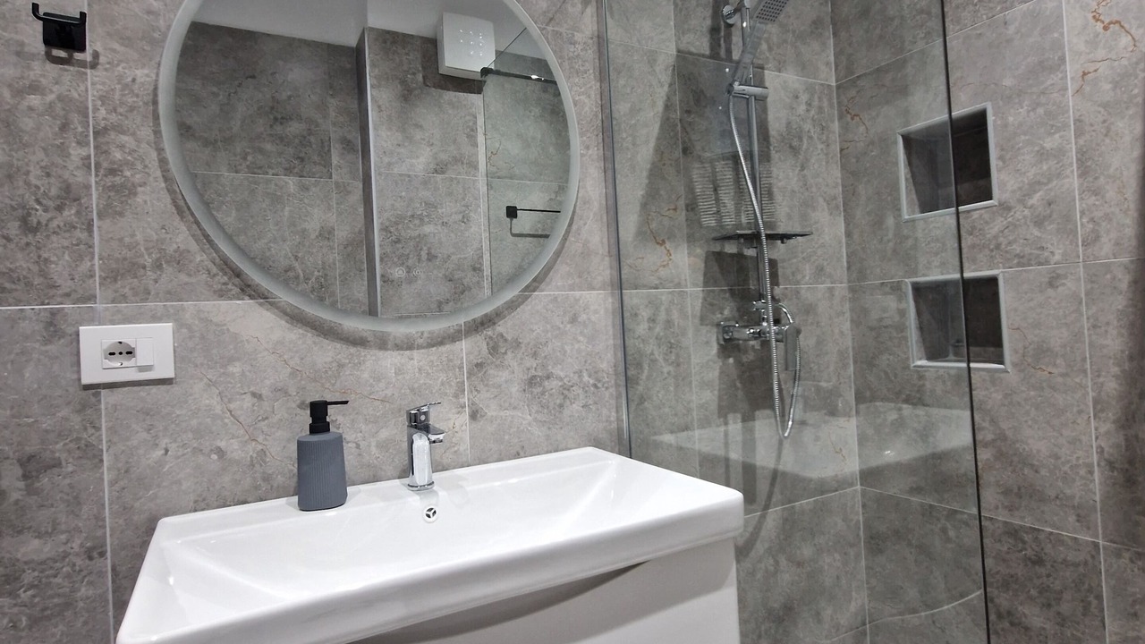 Photo of Bathroom in Golem