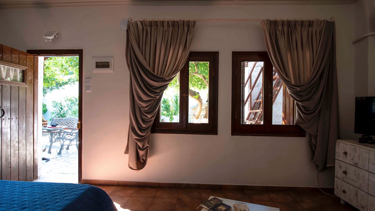 Photo of Bedroom in Volos City Centre