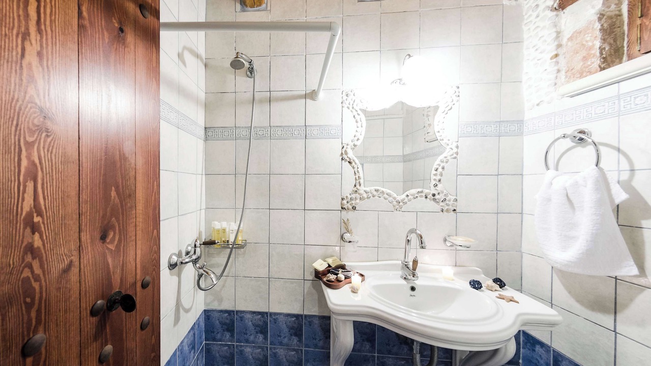 Photo of Bathroom in Skinaria
