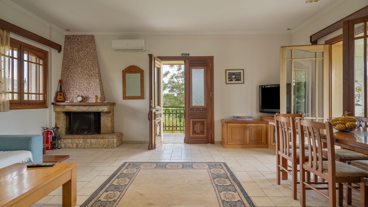 Photo of Livingroom in Kalligoni