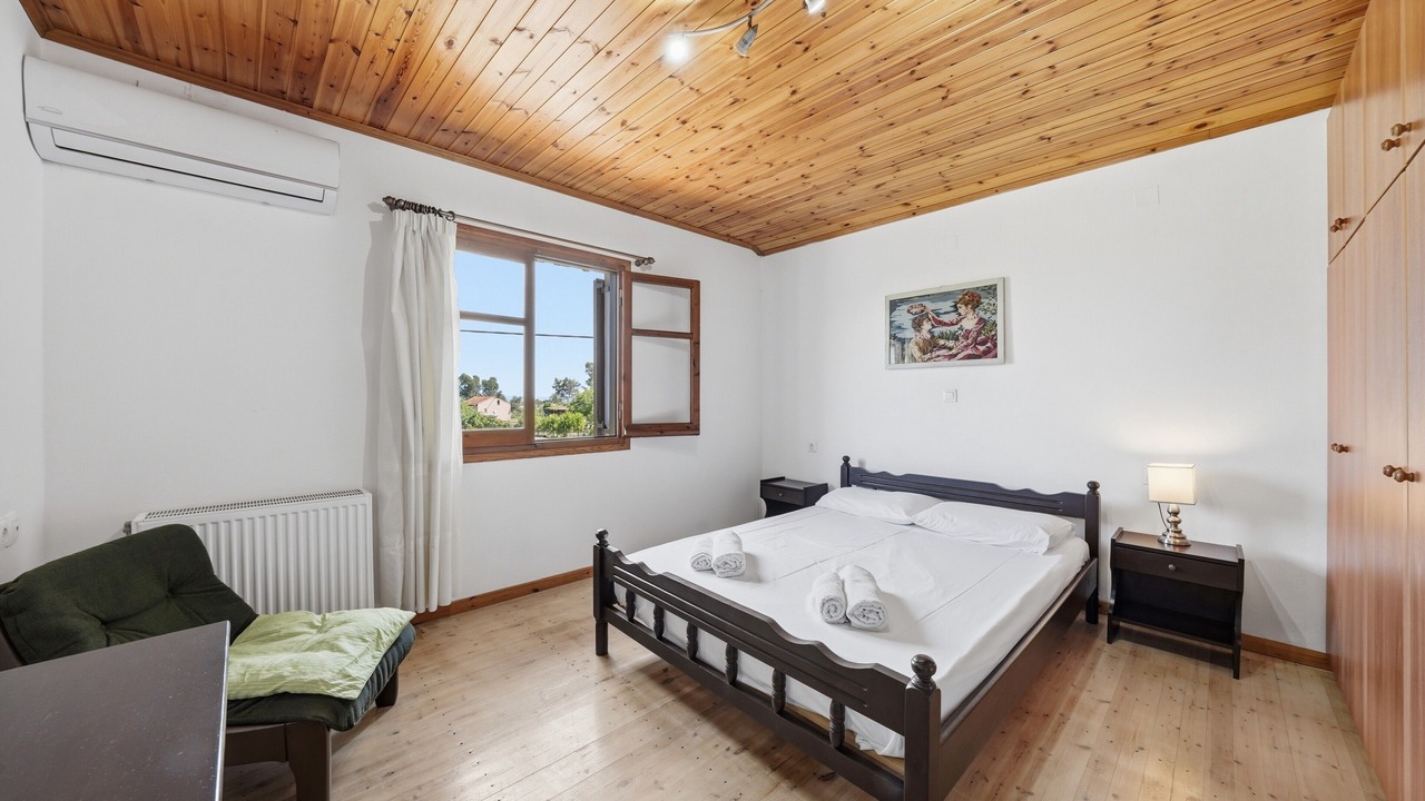 Photo of Bedroom in Molos