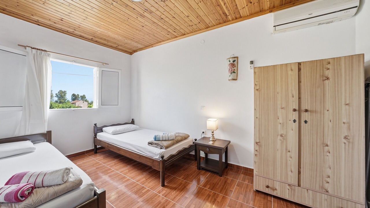 Photo of Bedroom in Molos