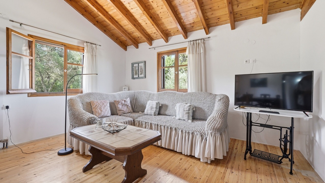 Photo of Livingroom in Molos