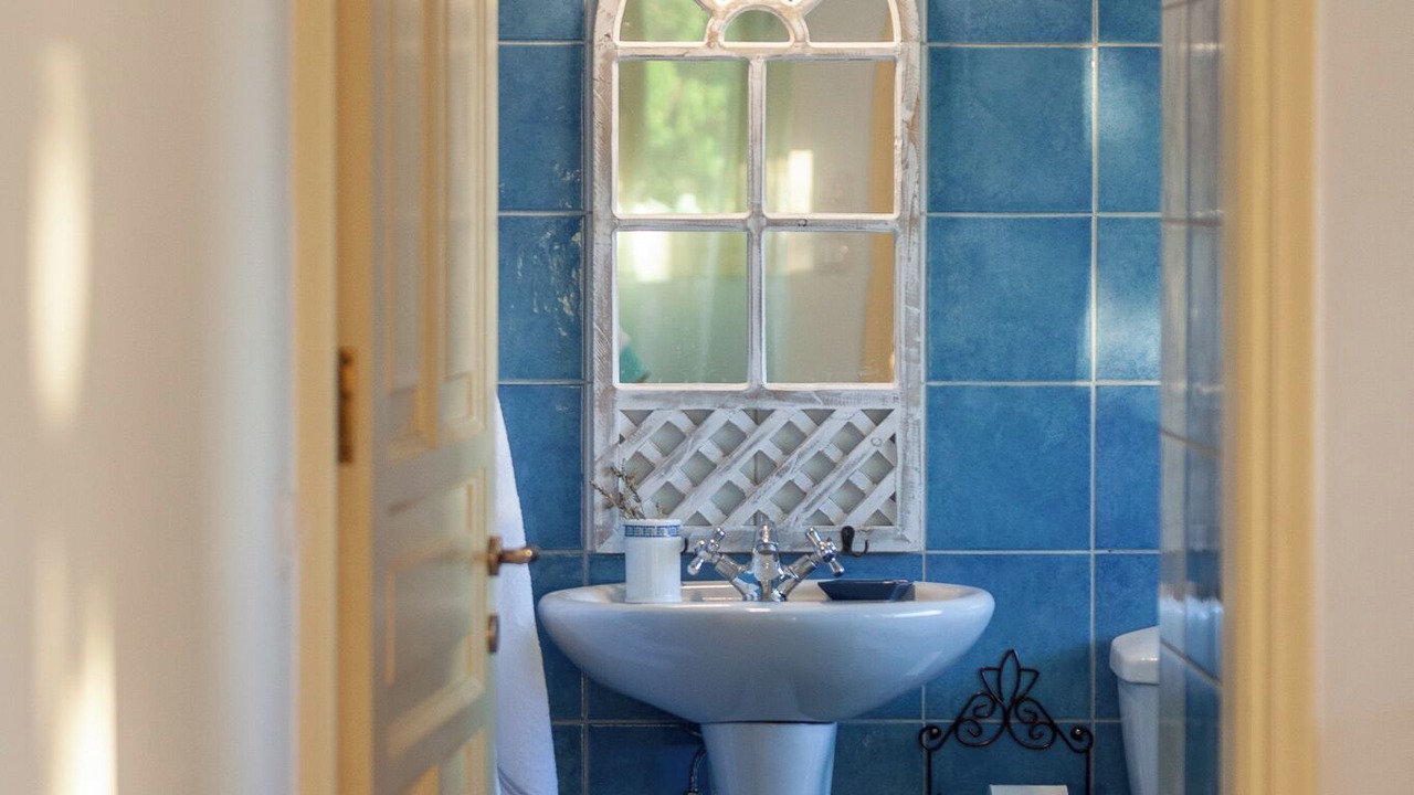 Photo of Bathroom in Aleimmatades
