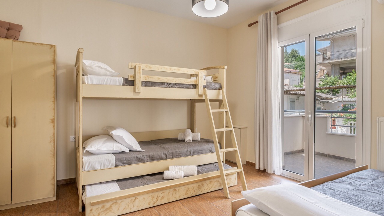 Photo of Bedroom in Aigio