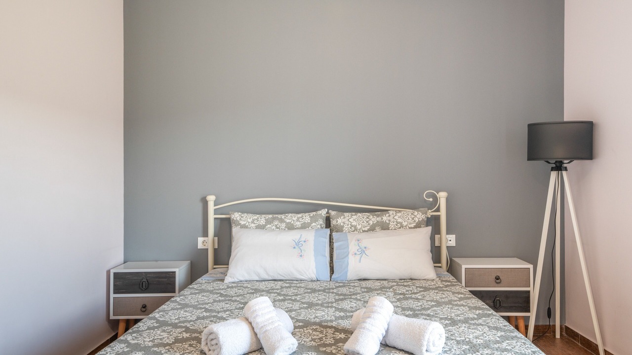 Photo of Bedroom in Aigio
