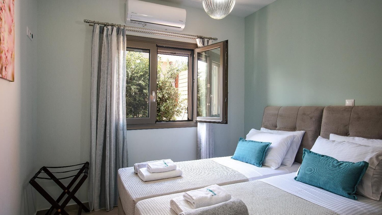 Photo of Bedroom in Armenoi