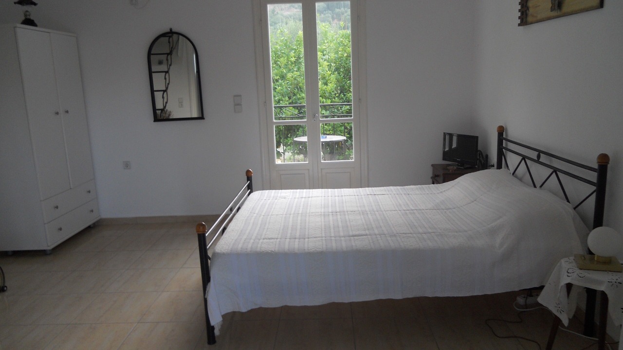 Photo of Bedroom in Platrithias