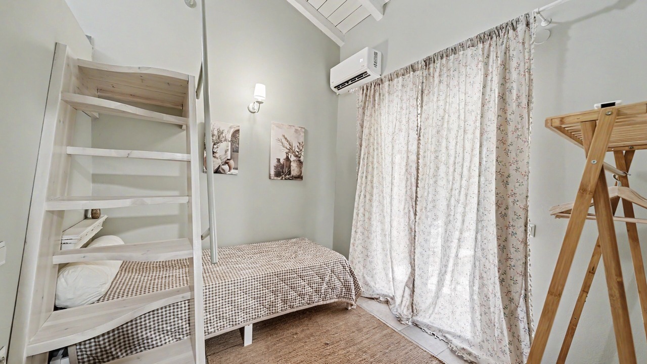 Photo of Bedroom in Kato Korakiana