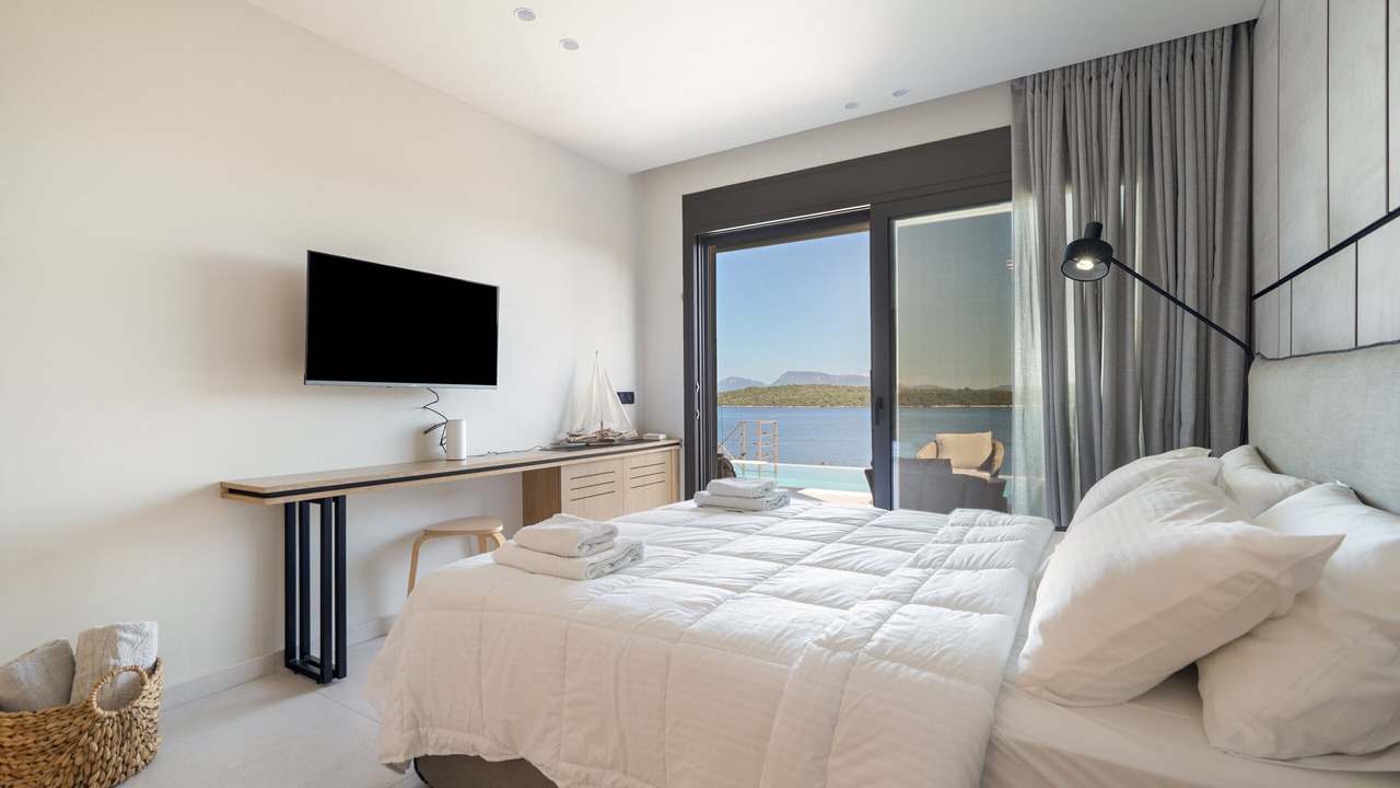 Photo of Bedroom in Perigiali