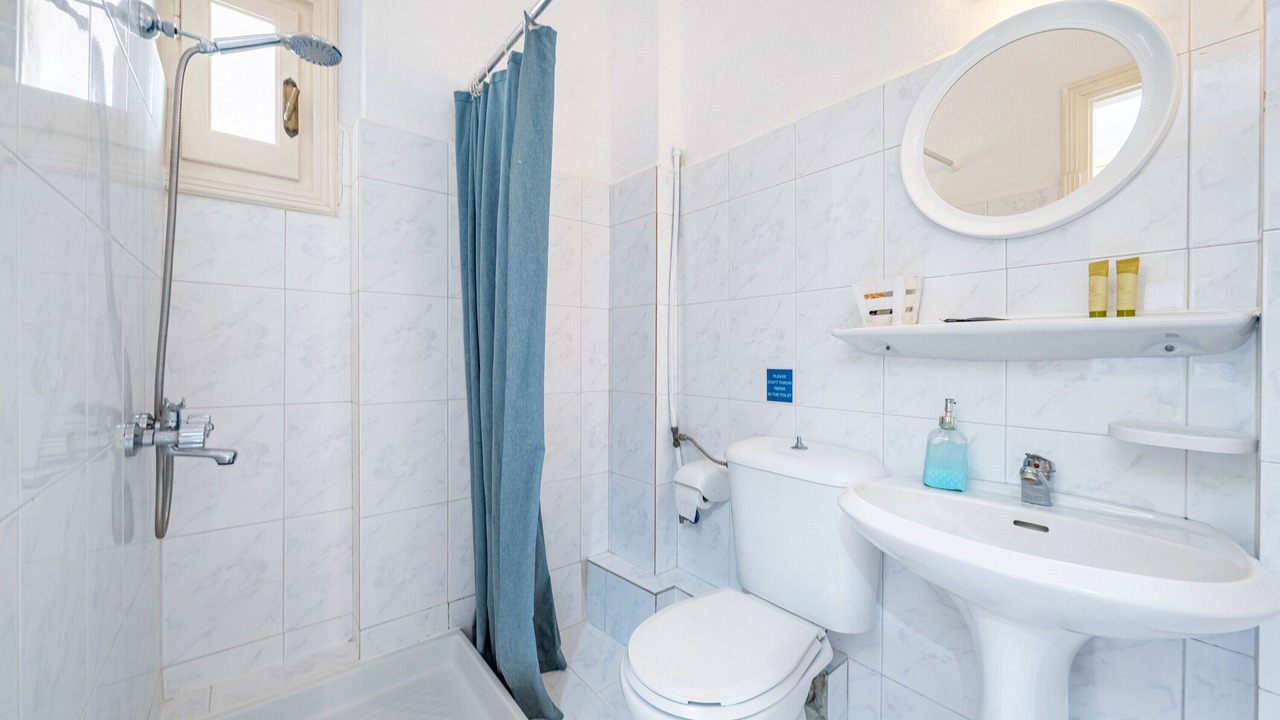 Photo of Bathroom in Astrakeri