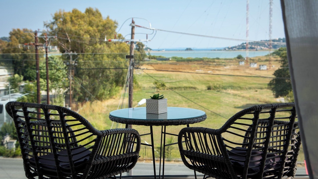 Photo of Patio Balcony in Alepou