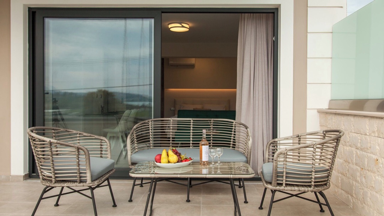 Photo of Patio Balcony in Alepou