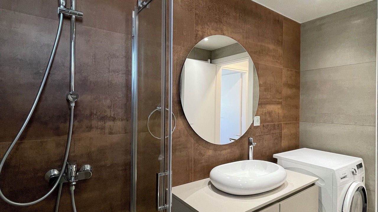 Photo of Bathroom in Elliniko-Argyroupoli