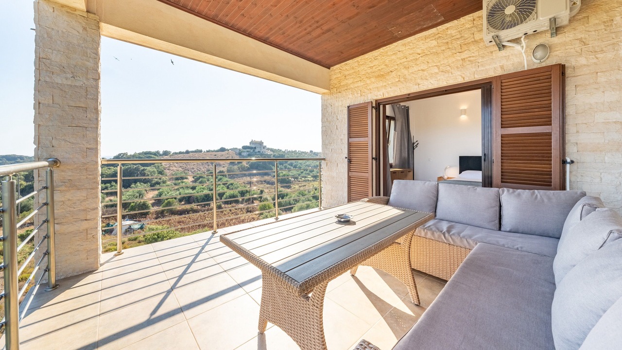 Photo of Patio Balcony in Dafnata