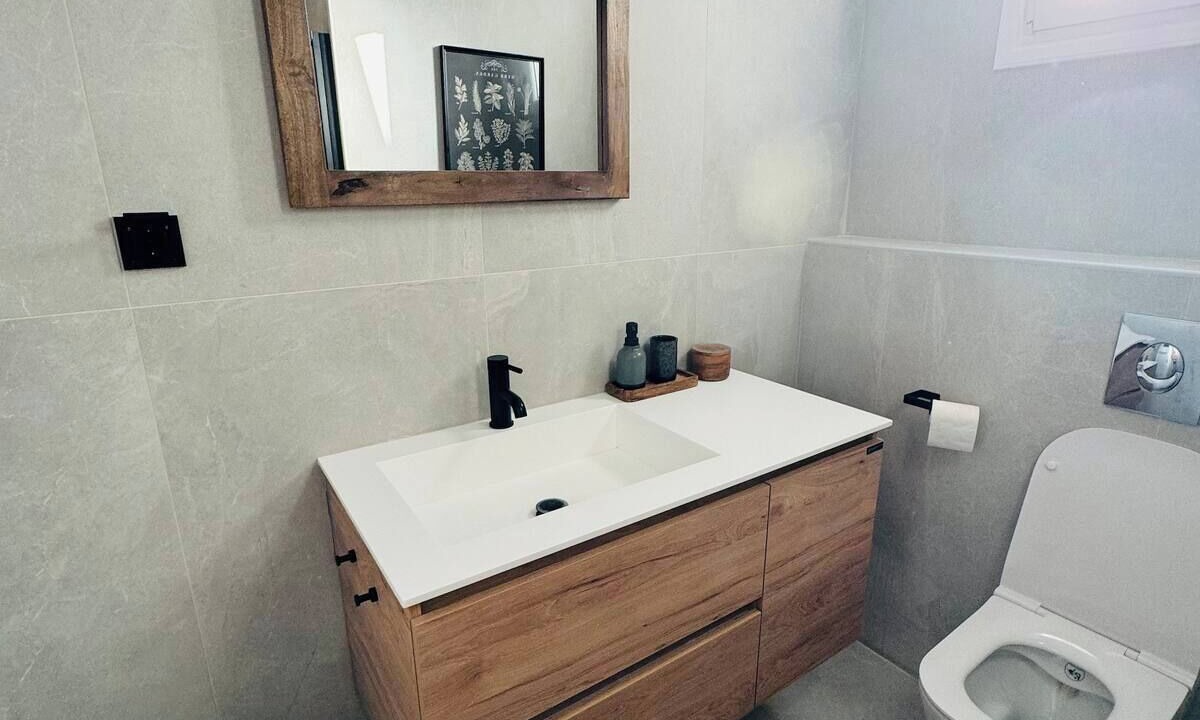 Photo of Bathroom in Tolo