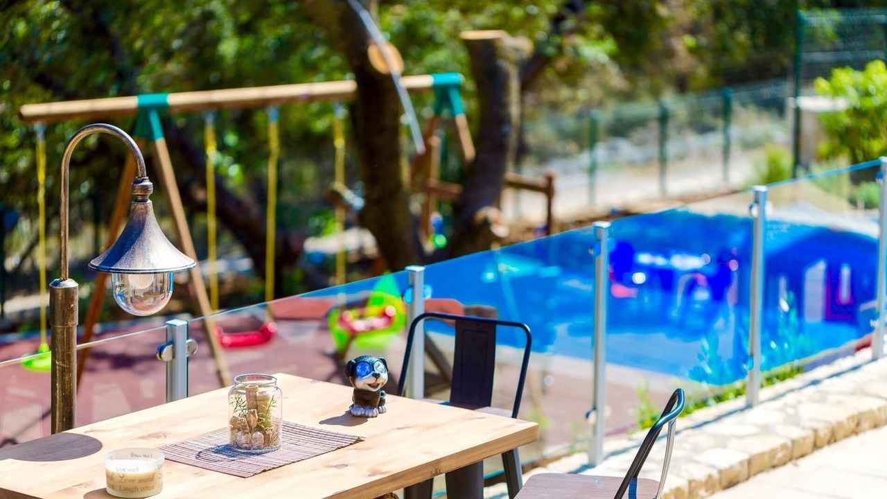 Photo of Outdoor in Monopari