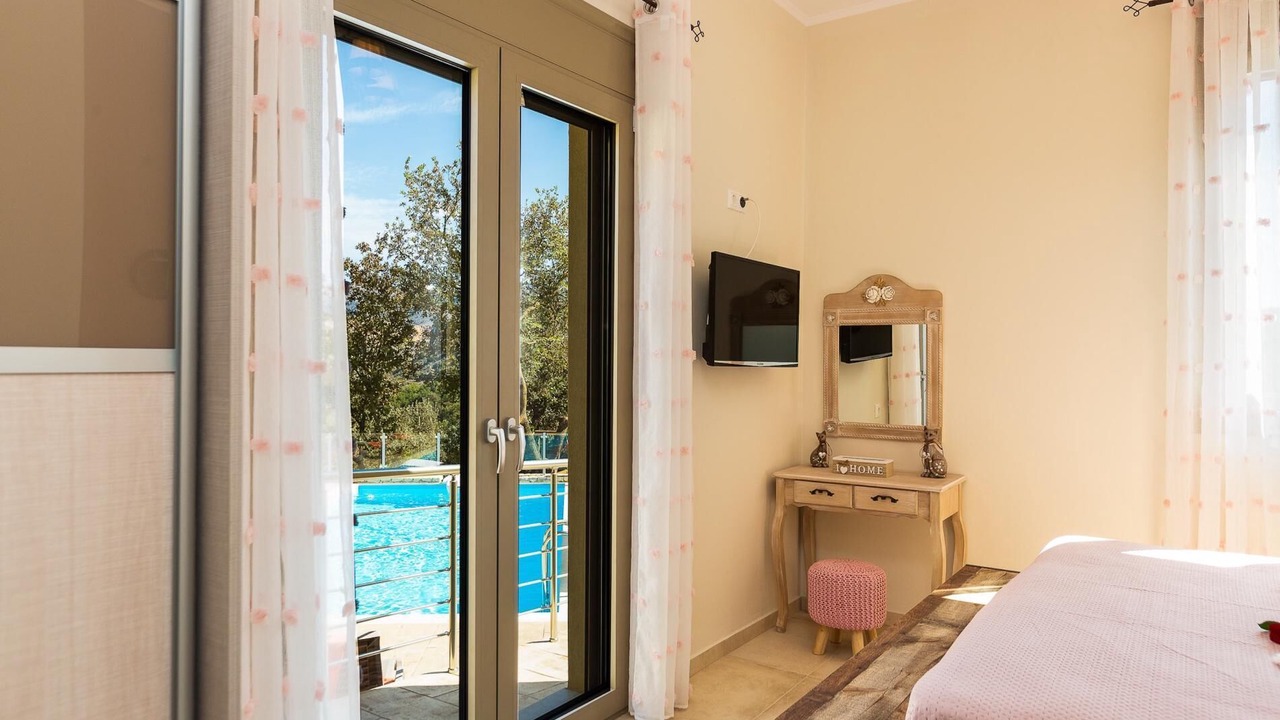 Photo of Bedroom in Monopari