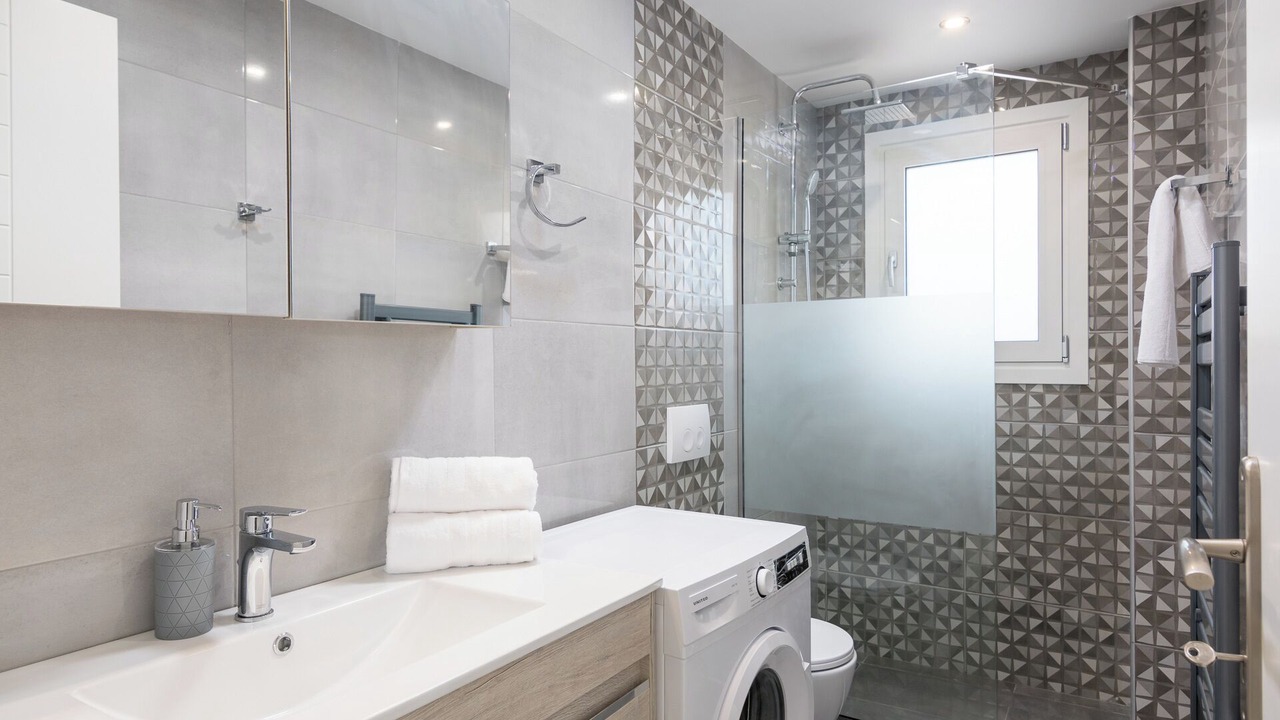Photo of Bathroom in Afra