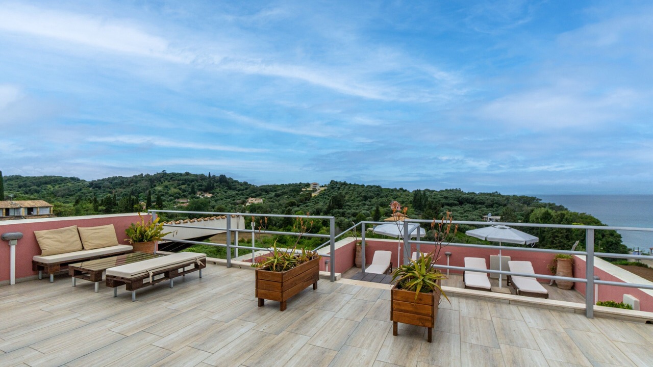Photo of Patio Balcony in Astrakeri