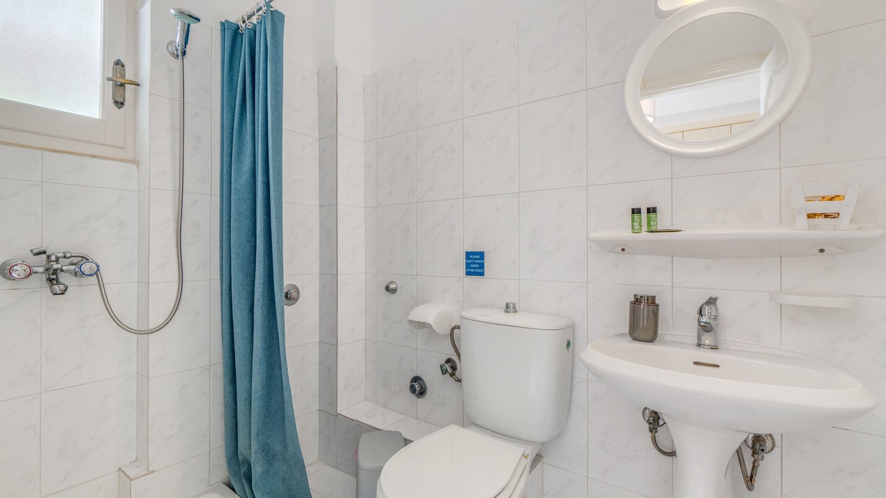 Photo of Bathroom in Astrakeri