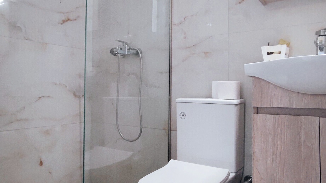 Photo of Bathroom in Astrakeri