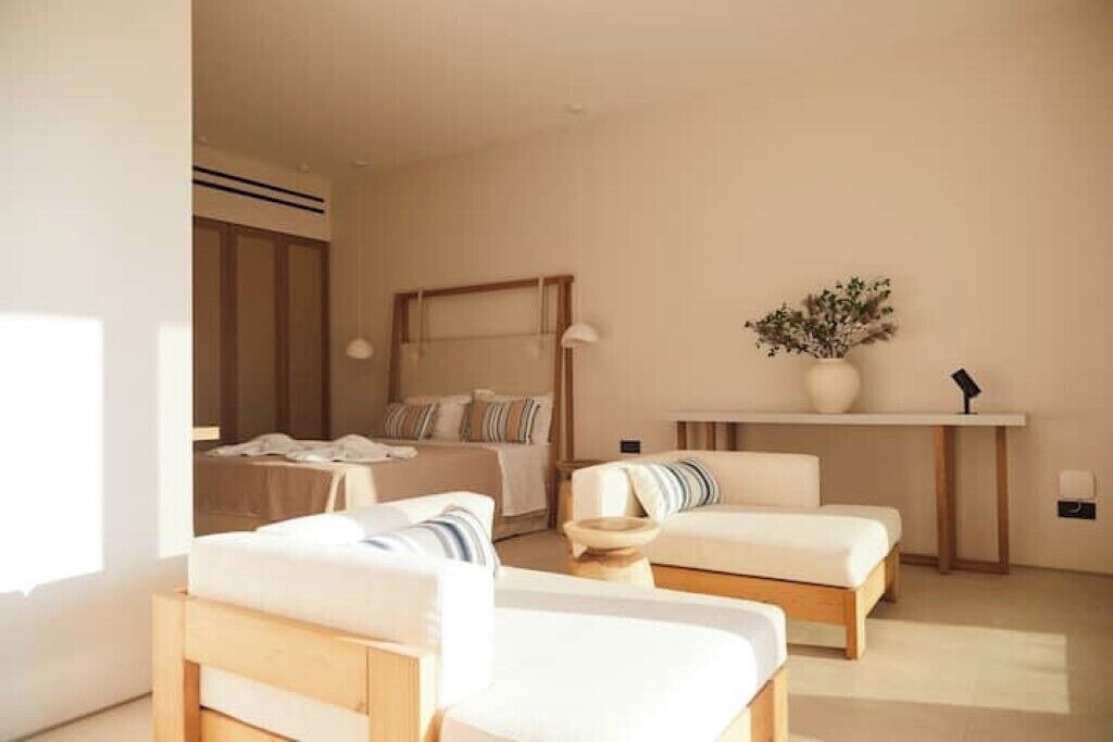 Photo of Bedroom in Peroulion