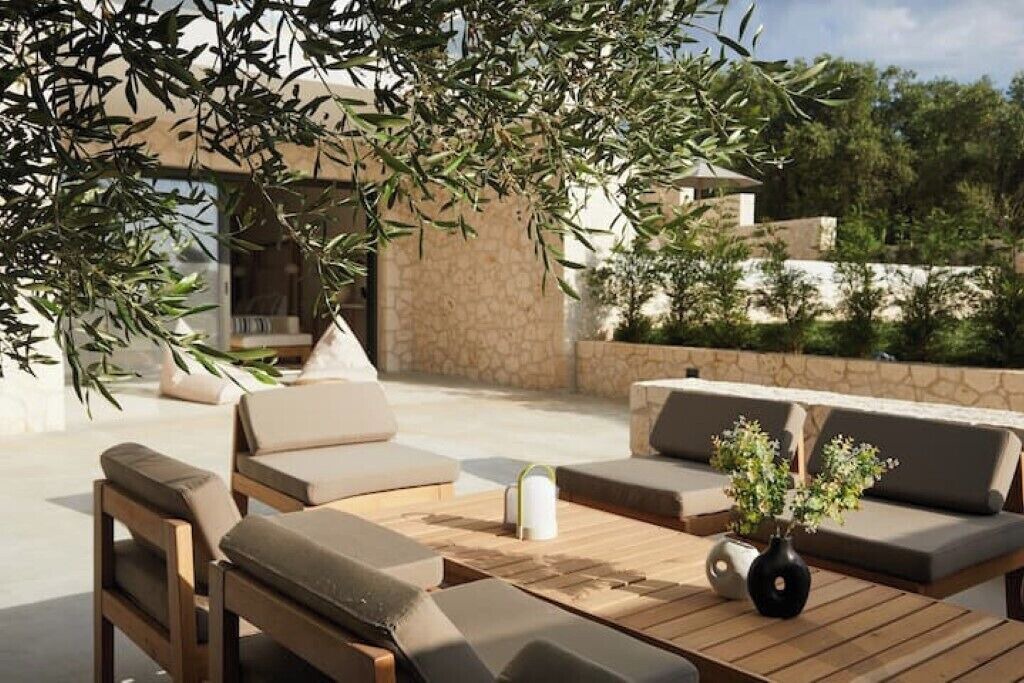 Photo of Patio Balcony in Peroulion