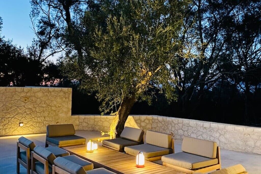 Photo of Patio Balcony in Peroulion