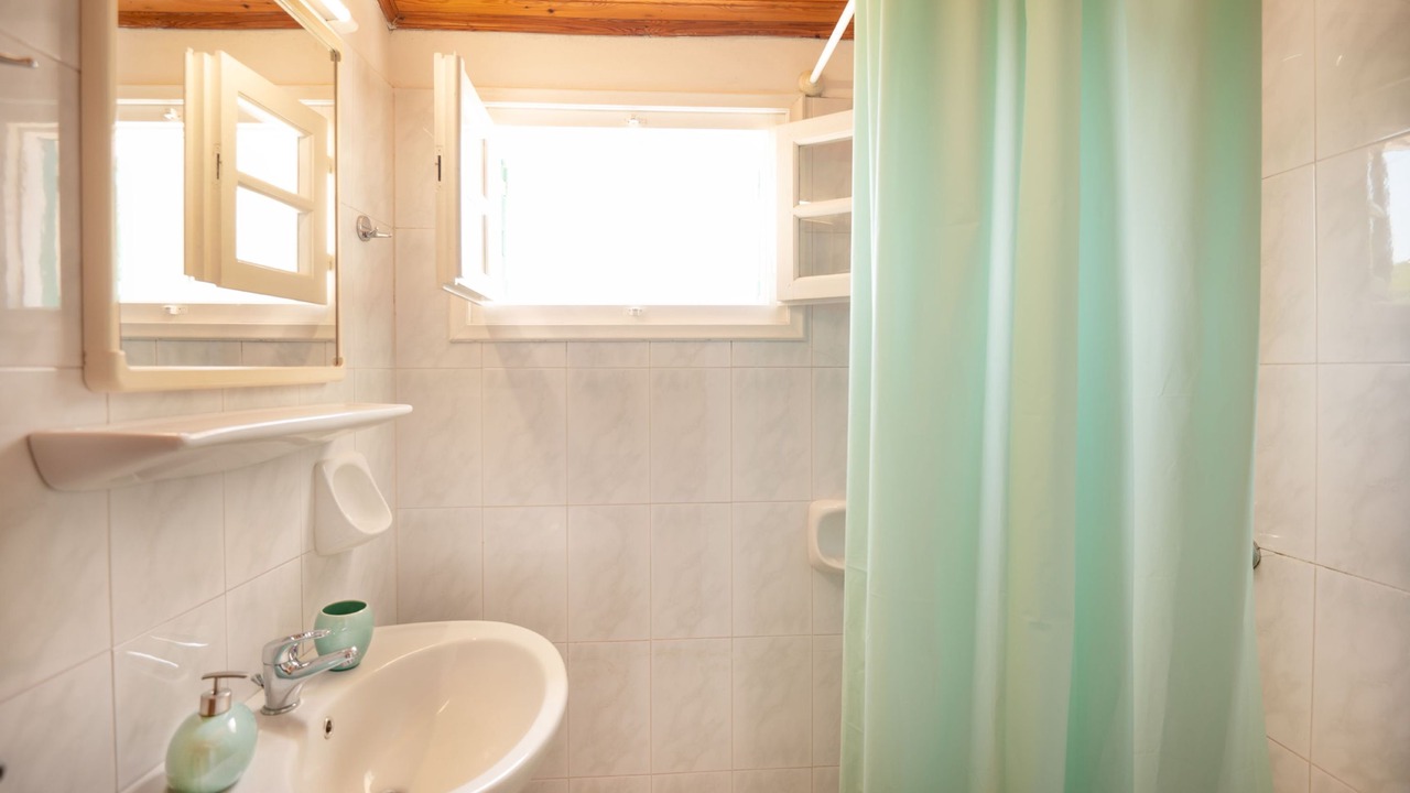 Photo of Bathroom in Agios Stefanos