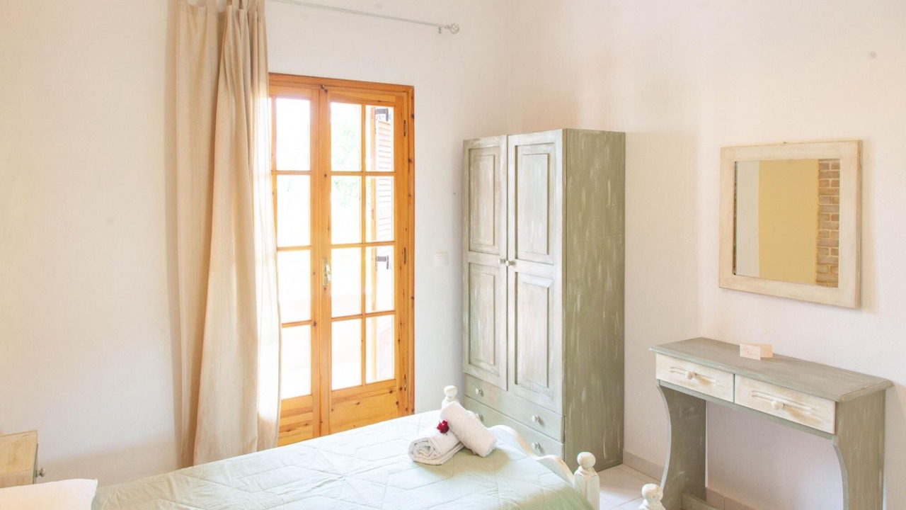 Photo of Bedroom in Almiros Beach