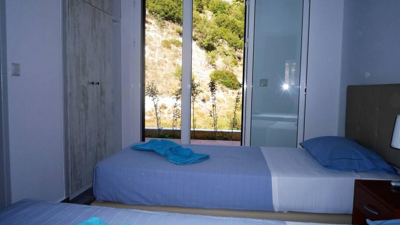 Photo of Bedroom in Dhrakata