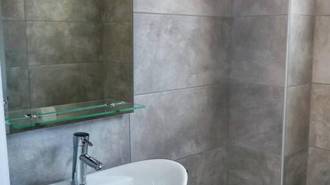 Photo of Bathroom in Dhrakata