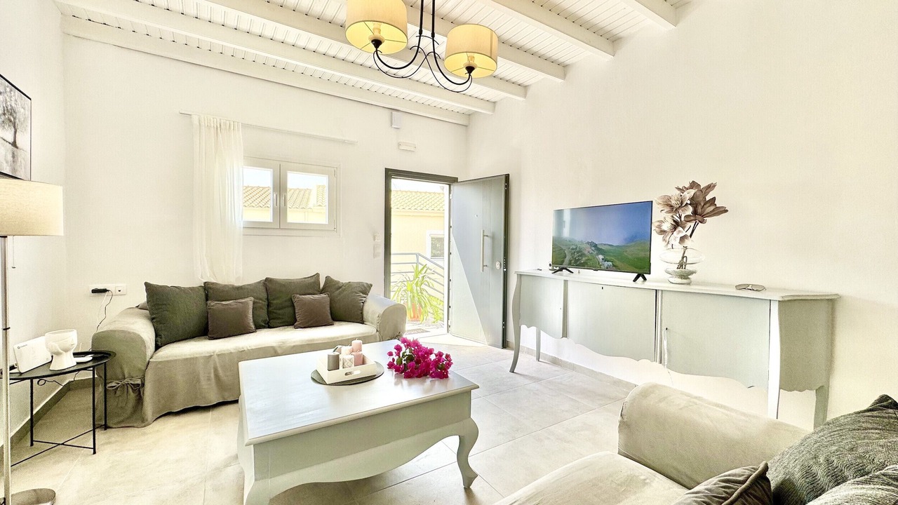 Photo of Livingroom in Acharavi