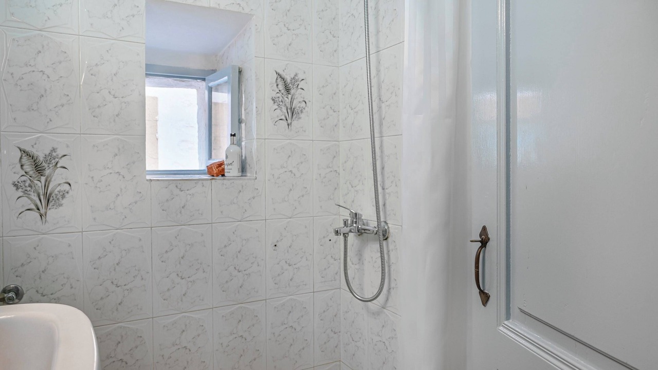 Photo of Bathroom in Chora