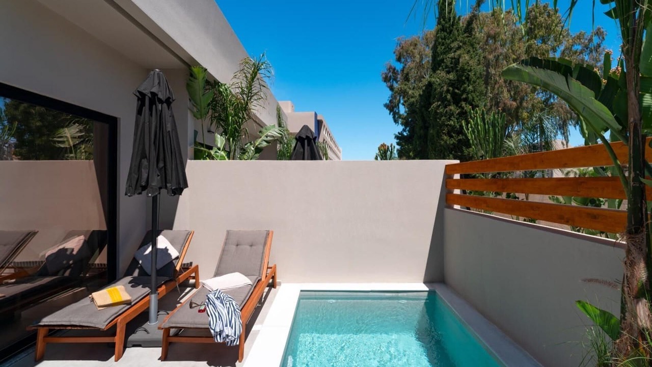 Photo of Outdoor in Ixia
