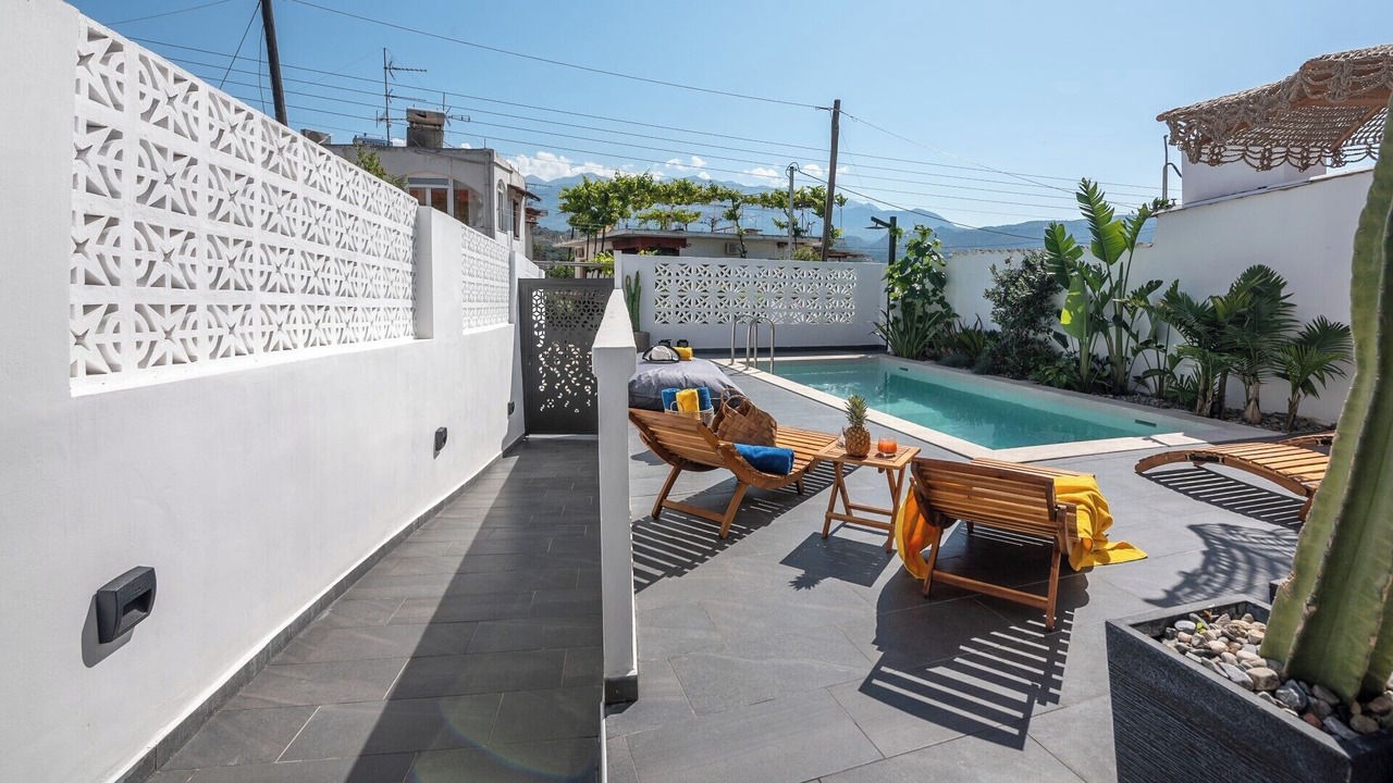 Photo of Outdoor in Armenoi
