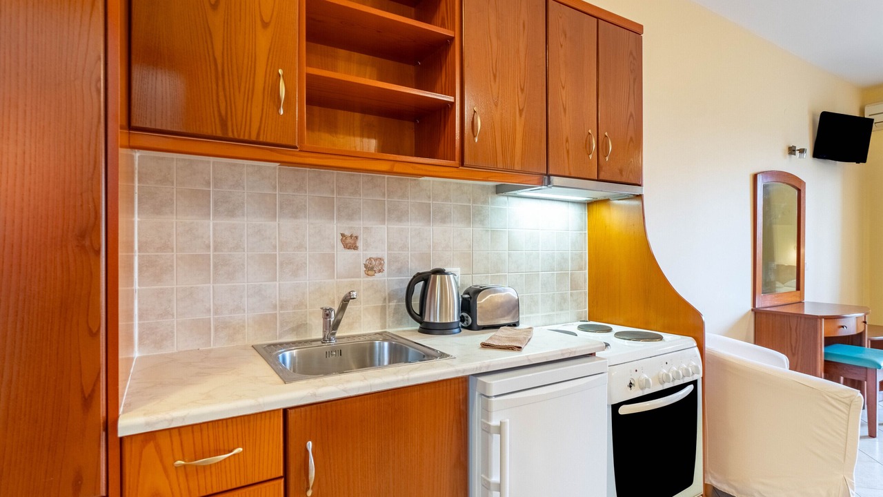 Photo of Kitchen in Agios Stefanos Avliotes