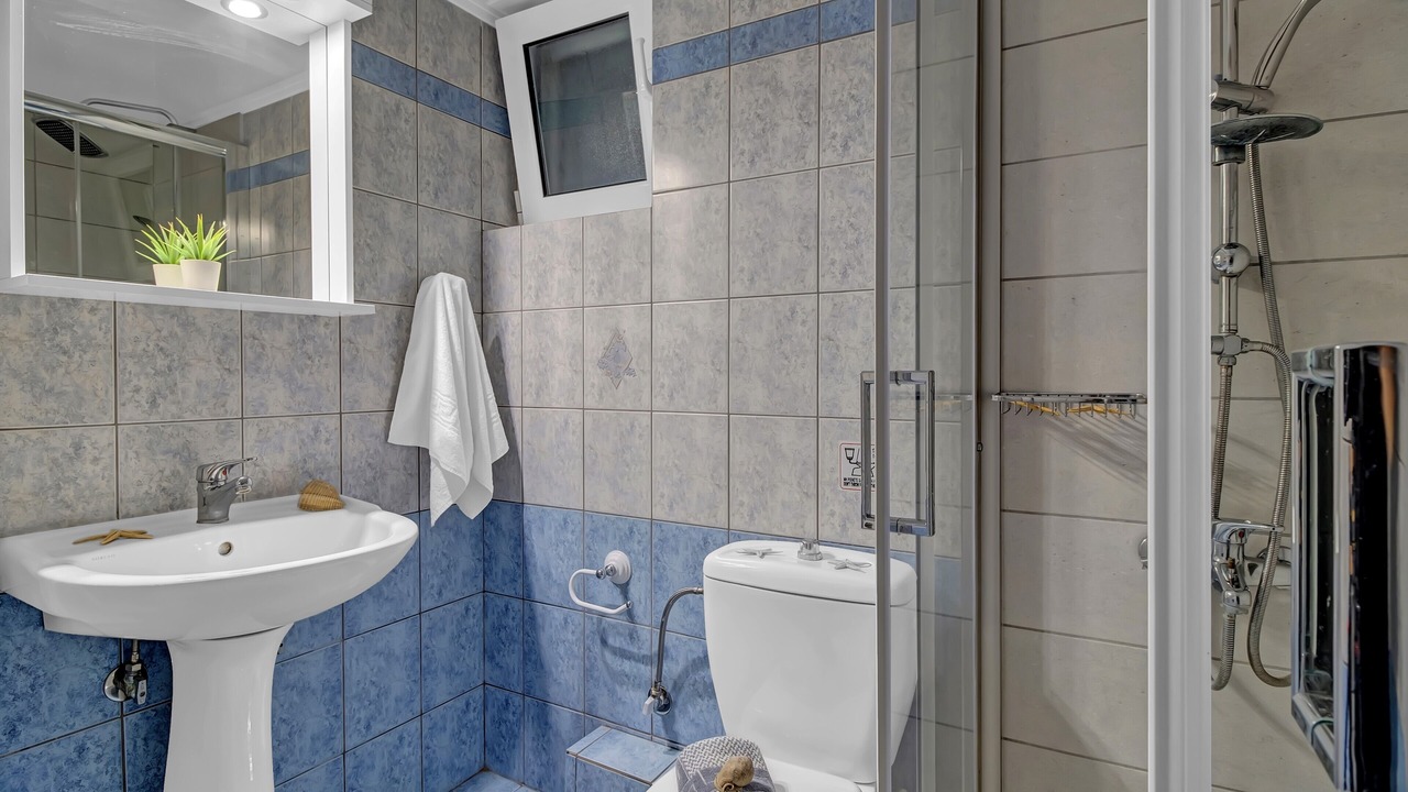 Photo of Bathroom in Agios Ioannis