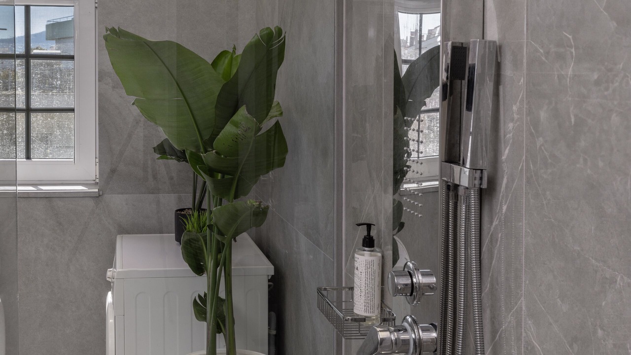 Photo of Bathroom in Petaloudes