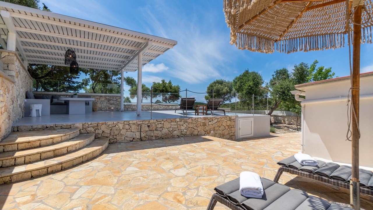 Photo of Patio Balcony in Antipaxos