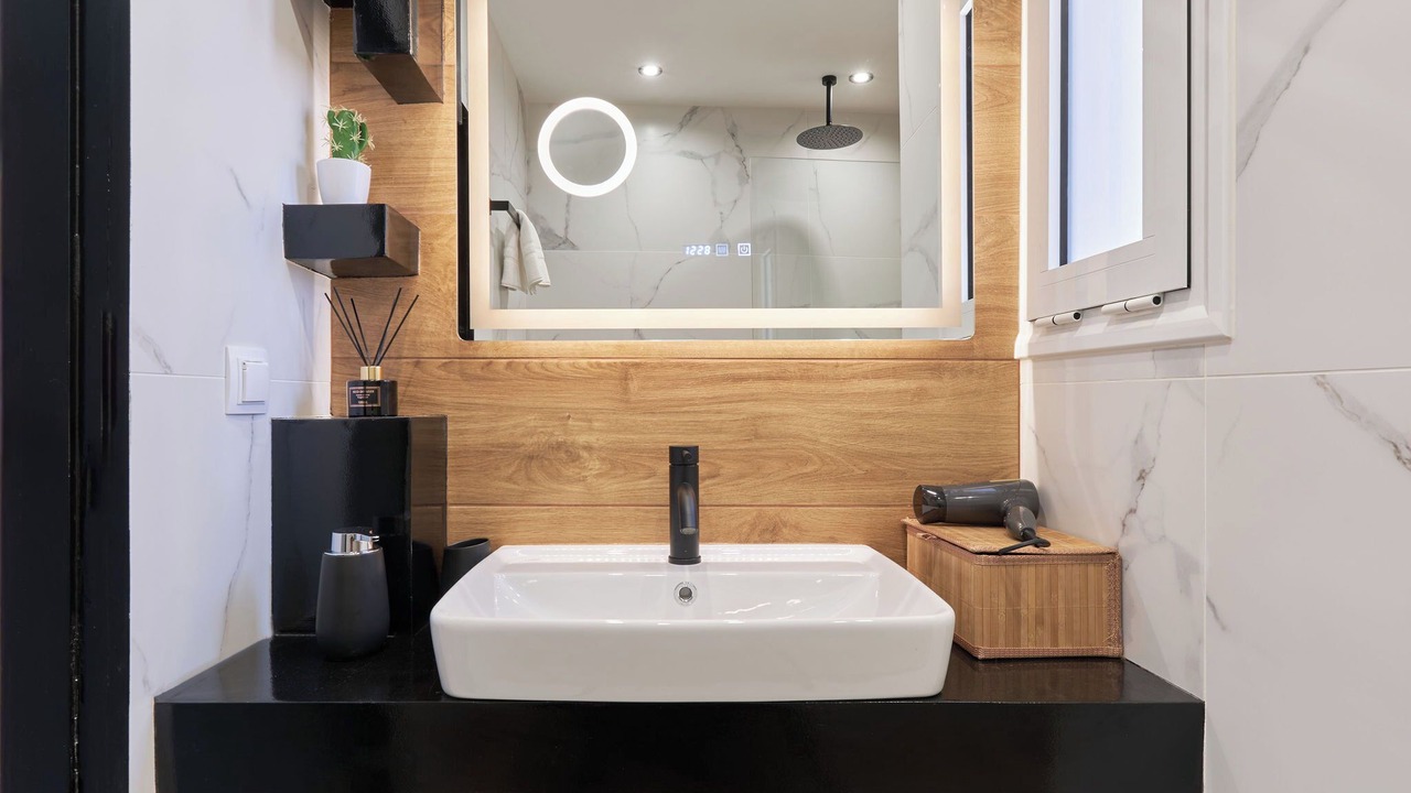Photo of Bathroom in Kerameikos
