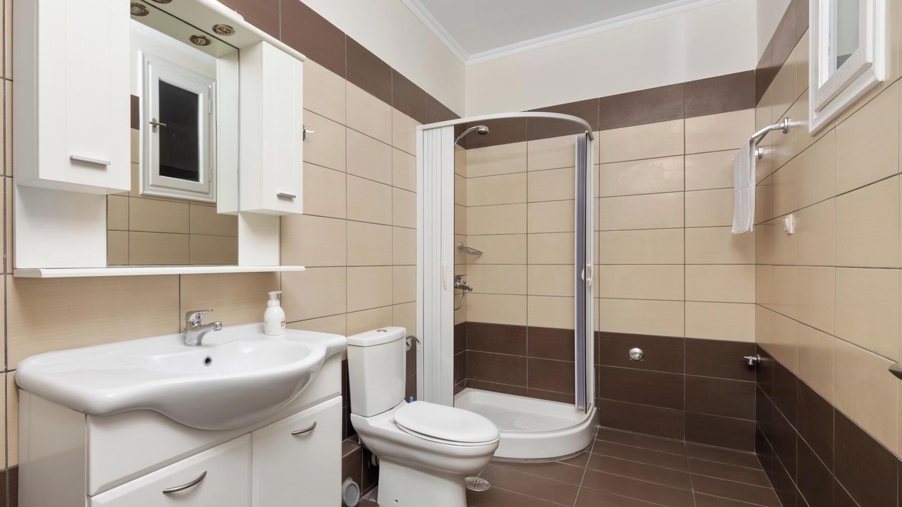 Photo of Bathroom in Perama
