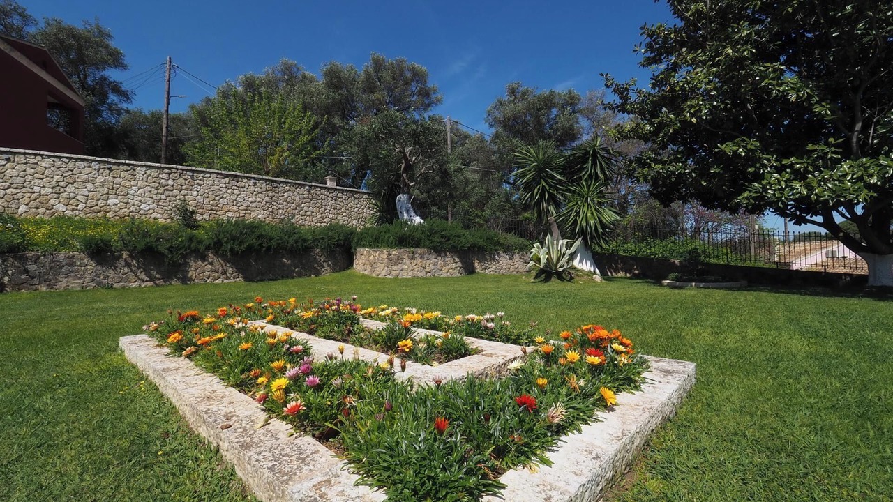 Photo of Outdoor in Perama