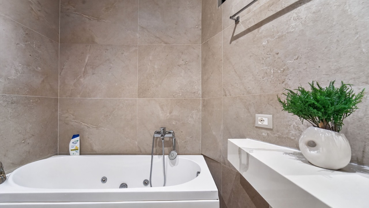 Photo of Bathroom in Golem