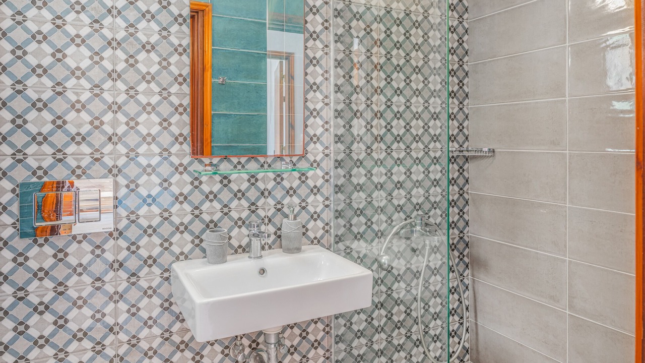 Photo of Bathroom in Kamari