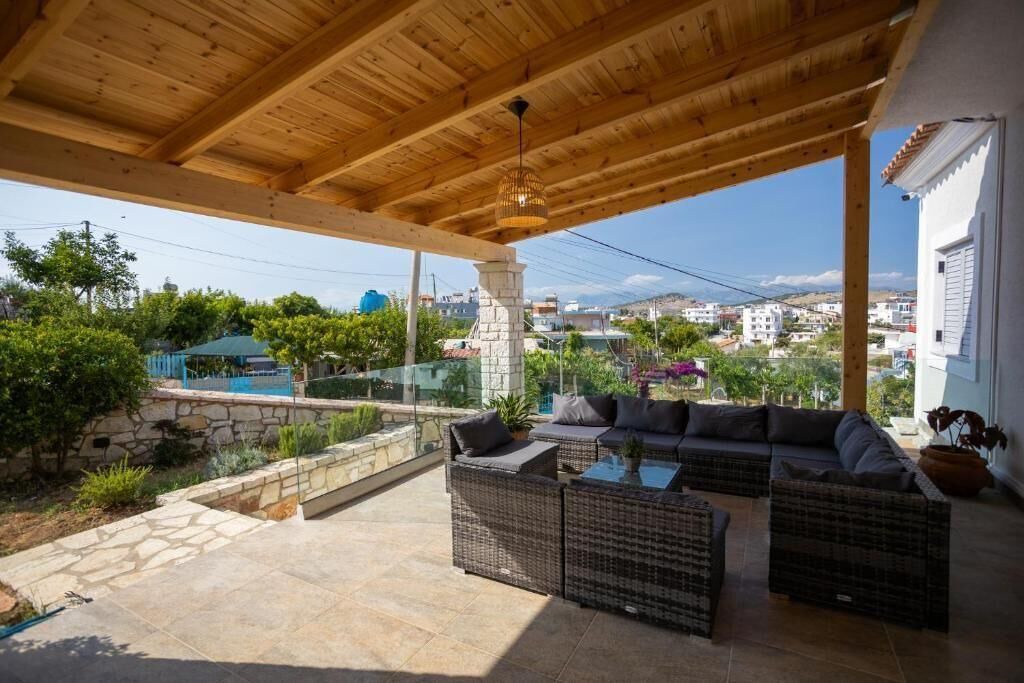 Photo of Patio Balcony in Ksamil